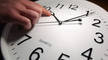 العد التنازلي.. تفاصيل تطبيق التوقيت الشتوي 2025 في مصر وجهوده لتوفير الكهرباء وتحسين التوازن اليومي